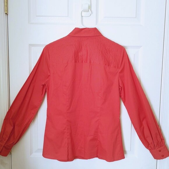 Oscar de la Renta pintuck button-down blouse S 4 EUC - Picture 6 of 6